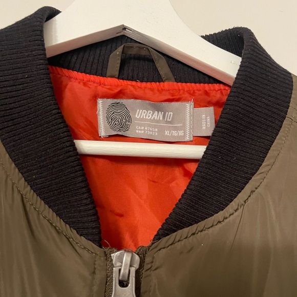 Excellent condition - Picture 2 of 2